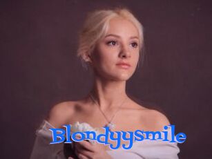 Blondyysmile