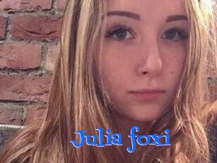 Julia_foxi