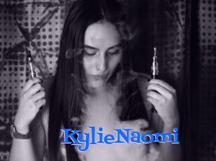 KylieNaomi