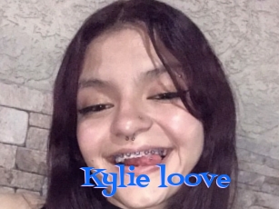 Kylie_loove