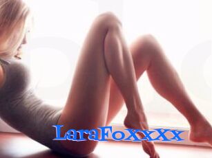 LaraFoXxXx