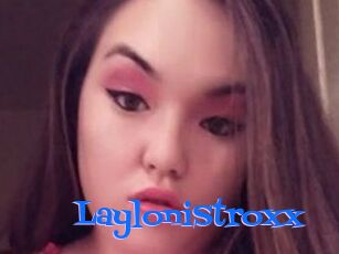 LayloniStroxx