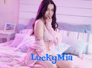 LuckyMia