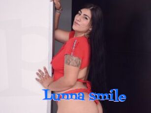 Lunna_smile