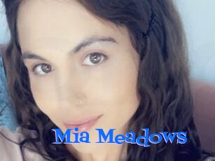 Mia_Meadows