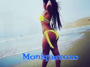 Moniquexoxo