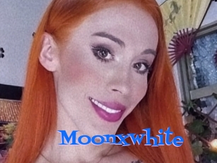 Moonxwhite